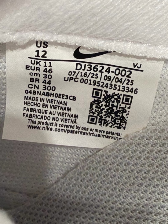 NIKE AIR MAX DAWN men's shoes size 12 - Picture 9 of 11